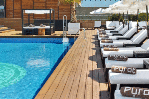 Hilton-Diagonal-Mar_-Factor-3-Event_-Awards-_Pool